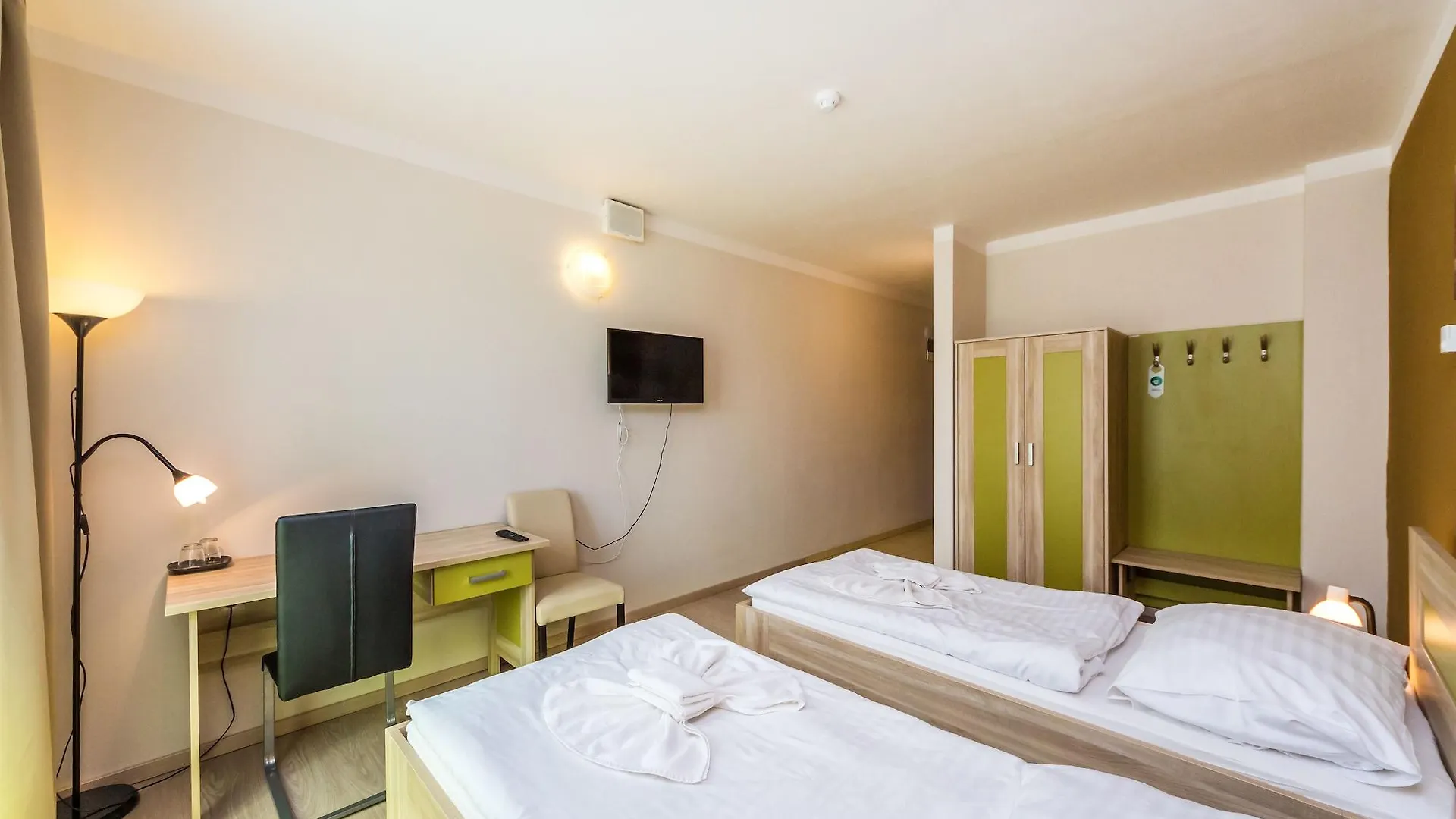 Nad Kralovnou Hotel & Restaurant Praga 3*,  Czechy