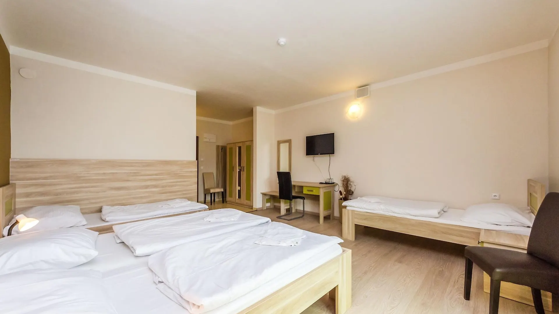 Nad Kralovnou Hotel & Restaurant Prague