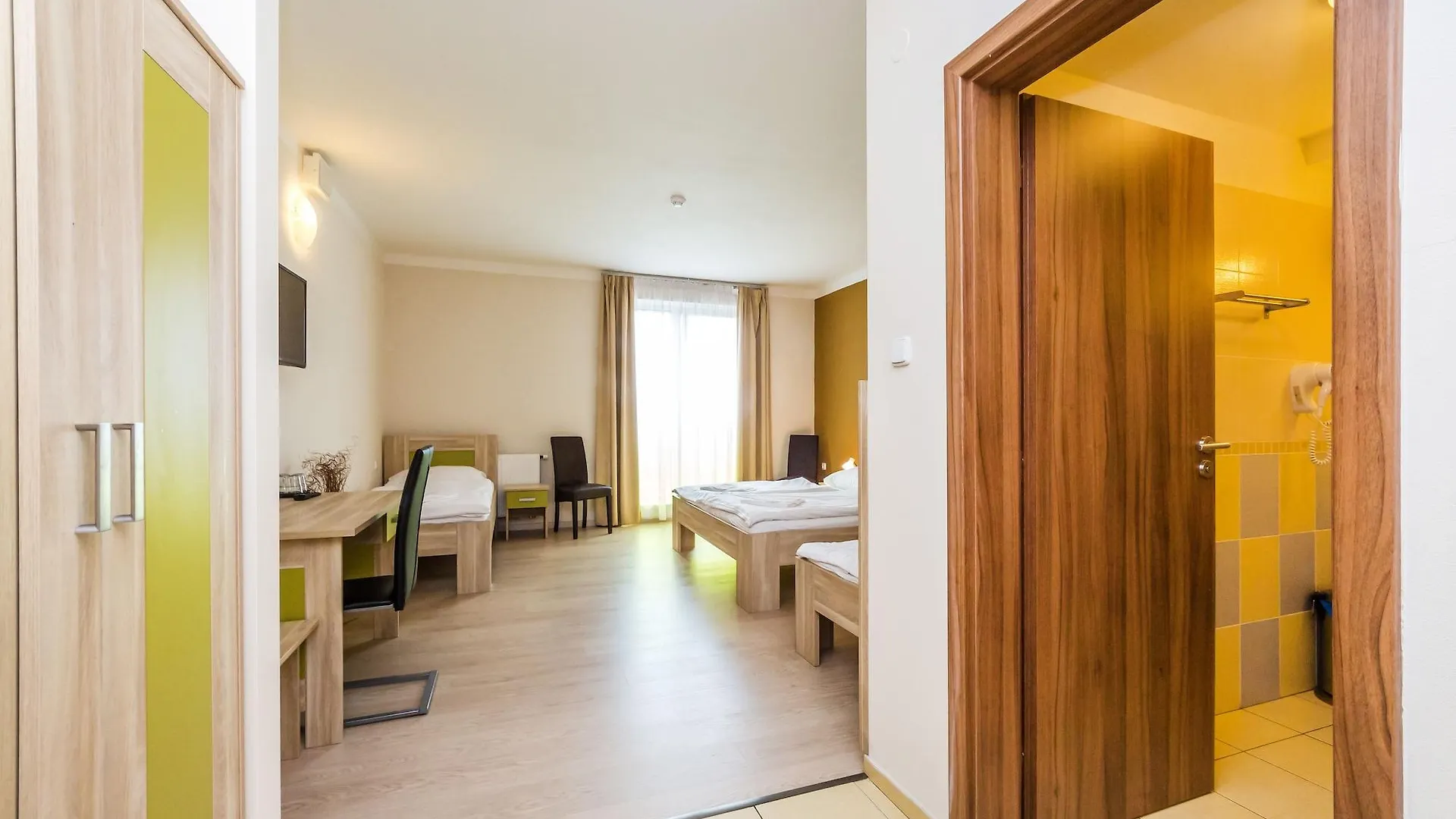 Nad Kralovnou Hotel & Restaurant Prague