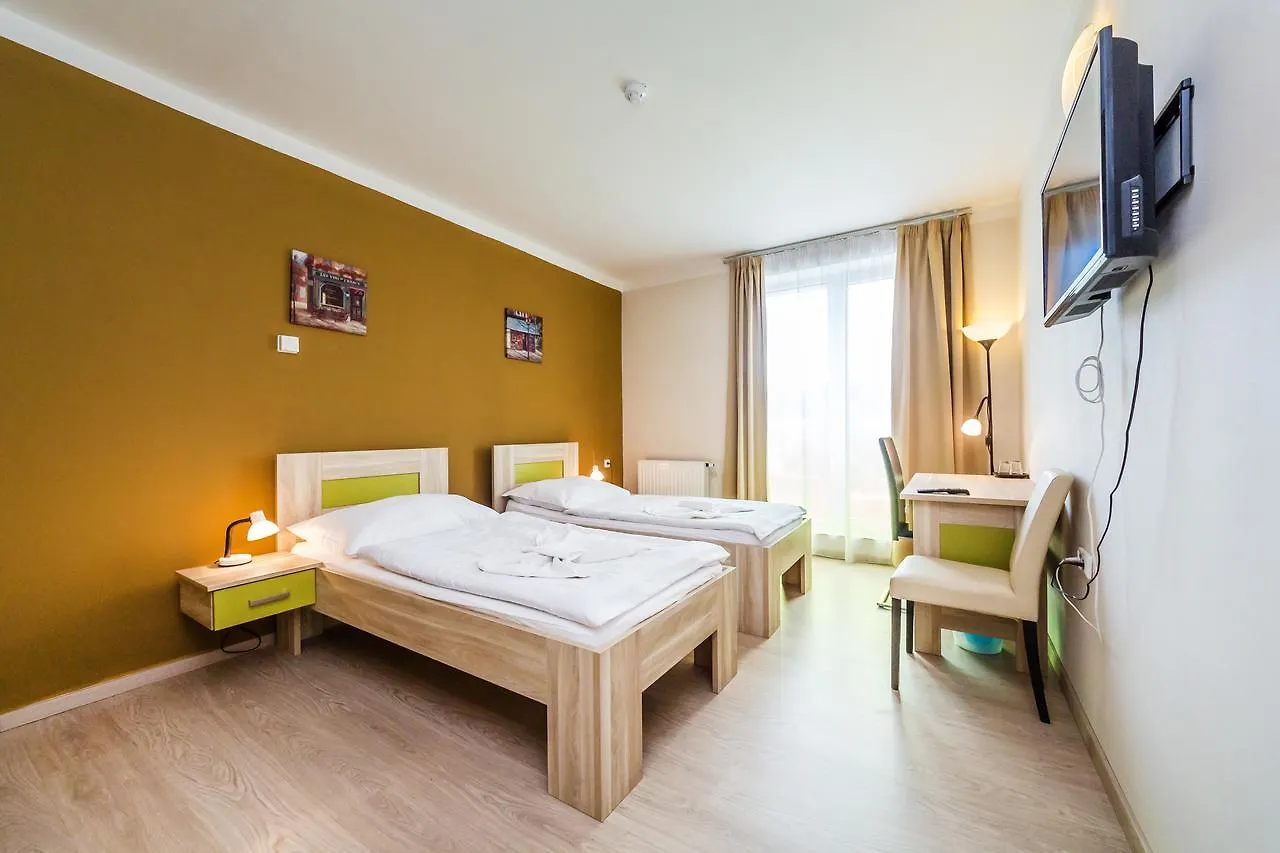 Nad Kralovnou Hotel & Restaurant Prague