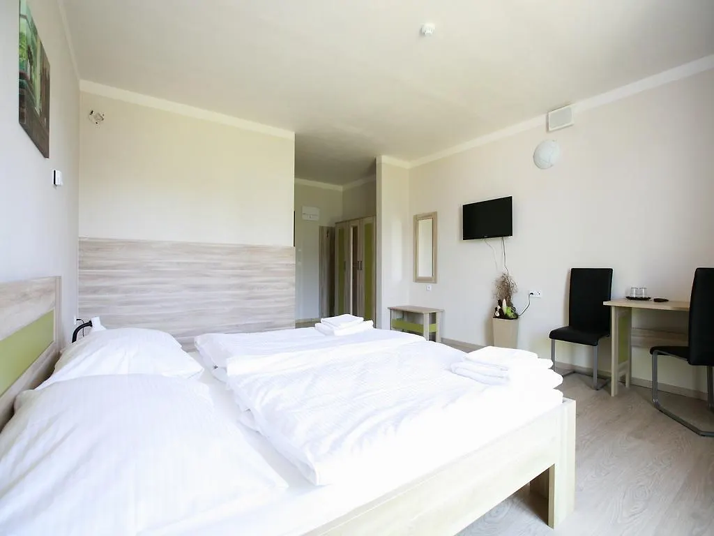 Nad Kralovnou Hotel & Restaurant Prag